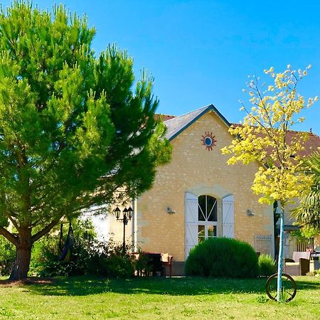 Ecole De Mathuna De Marigny Brizay ภายนอก รูปภาพ